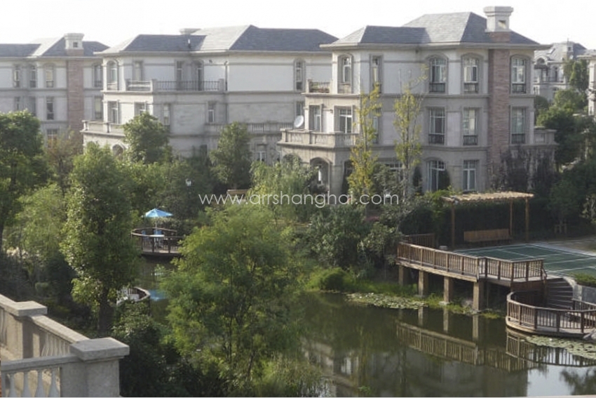 Buckingham Villas Properties for rent in Longdong Avenue, Pudong